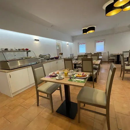 Hotel Apartman Hotel Bük