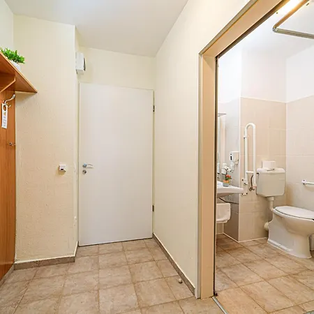 Apartman Hotel 3* Buk