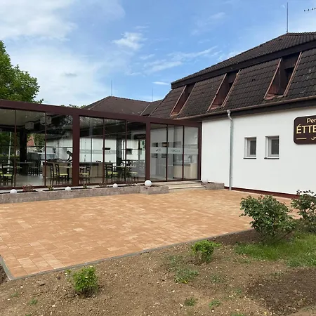 Hotel Apartman Hotel 3*