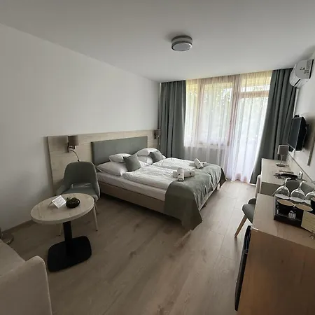 Apartman Hotel Отель