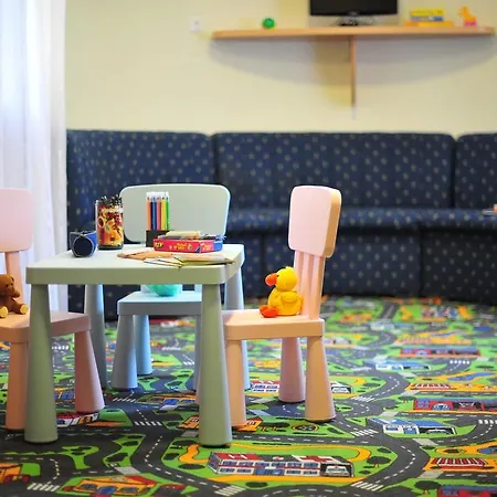 Apartman Hotel 호텔