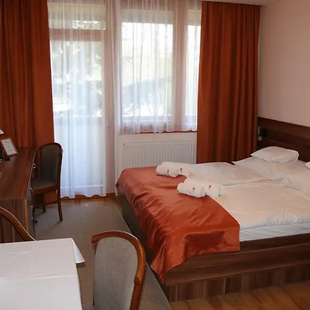 Apartman Hotel 3*